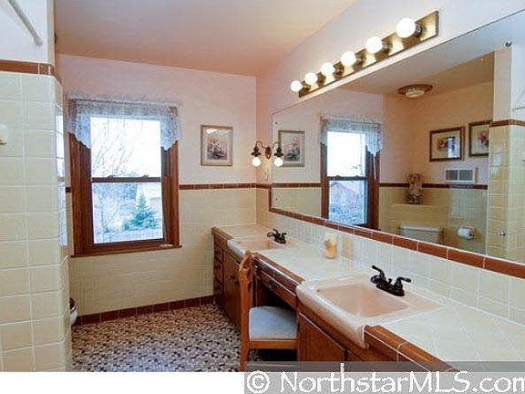 3rd image of 1773 Kennard Street