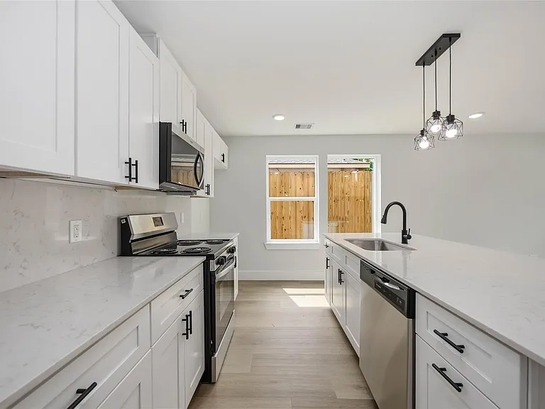 7611 Lawn St #D — Photo 4