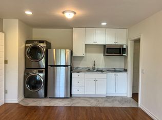 1787B Prince Albert Dr, Riverside, CA 92507