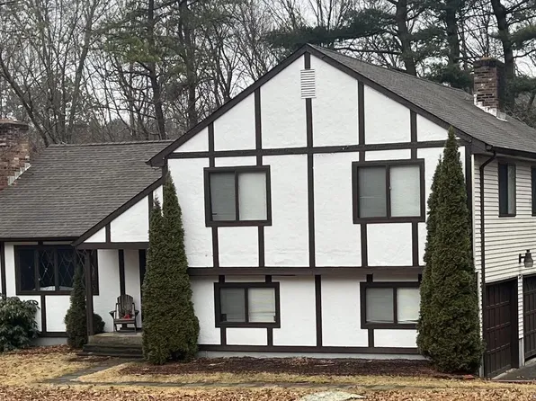 33 Eastbury Hill Road, Glastonbury, CT 06033