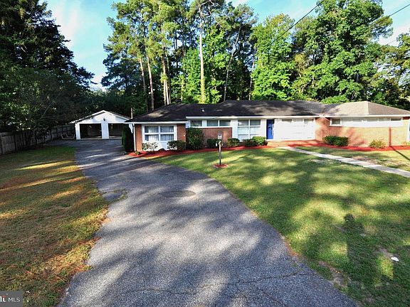 3rd image of 18 Greenway Ave