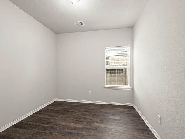7446 French Quarter Ct — Photo 16