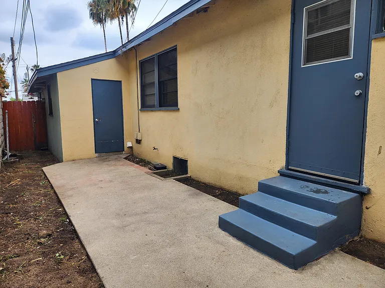 Patio/gardening area