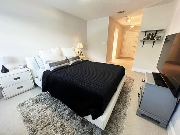 5th image of 235 City View Dr