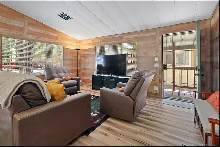 2 bed, 1100 sqft, $3,500 — Photo 2