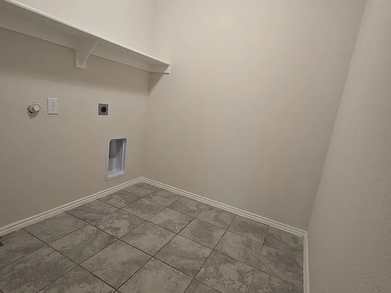 1431 Lumberton Dr — Photo 38