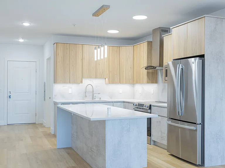 8800 John F. Kennedy Blvd — Photo 31