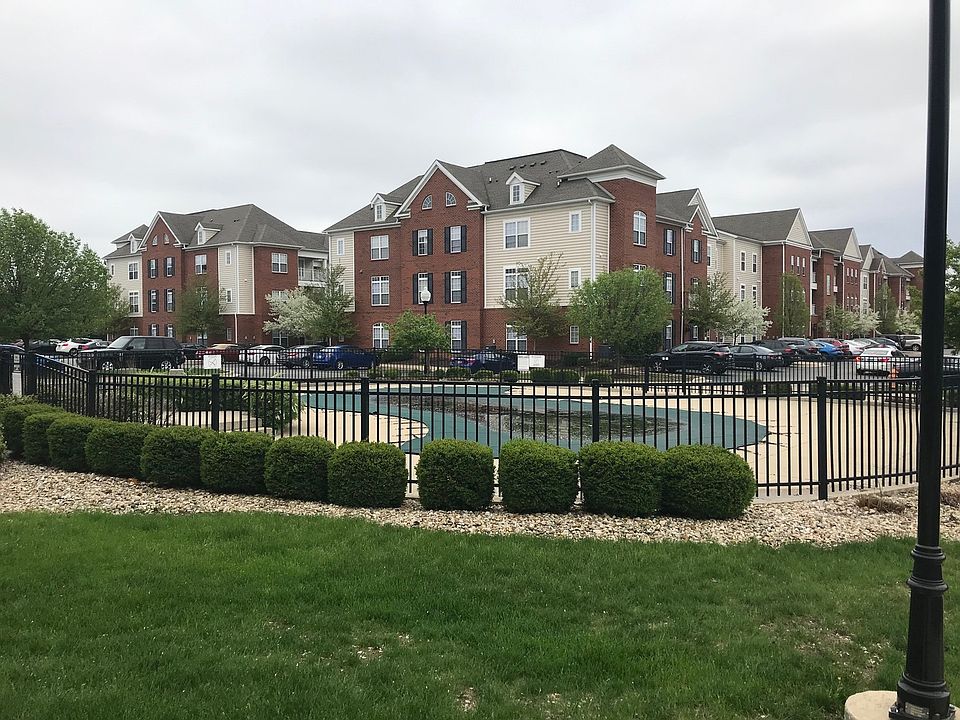 2nd image of 1903 N Lincoln Ave APT 125