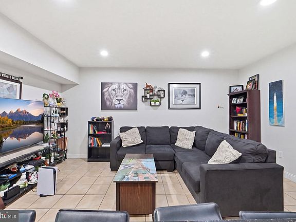 2nd image of 11650 Stoneview Sq #90/22C