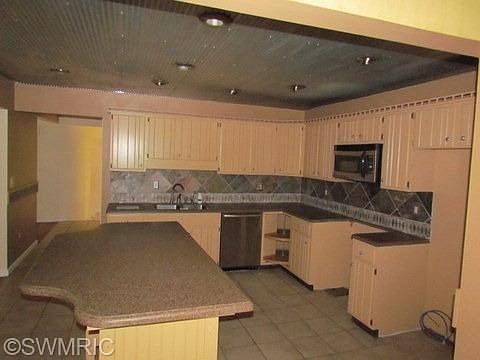 4th image of 491 McCabe Ave NE #2