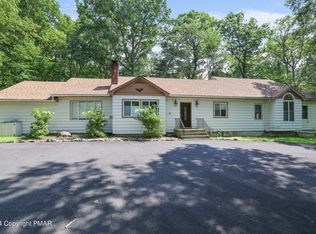 755A White Oak Rd, Cresco, PA 18326