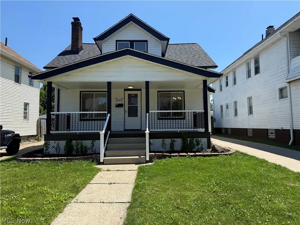2225 Brown Rd, Lakewood, OH 44107
