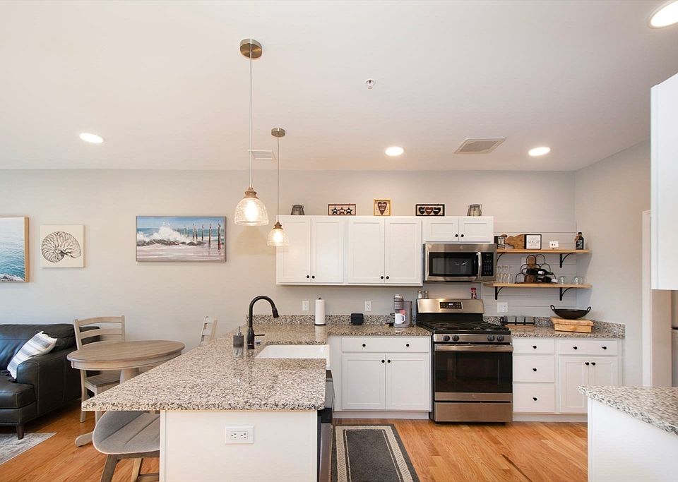 1st image of 62 Mariners Way Unit 305