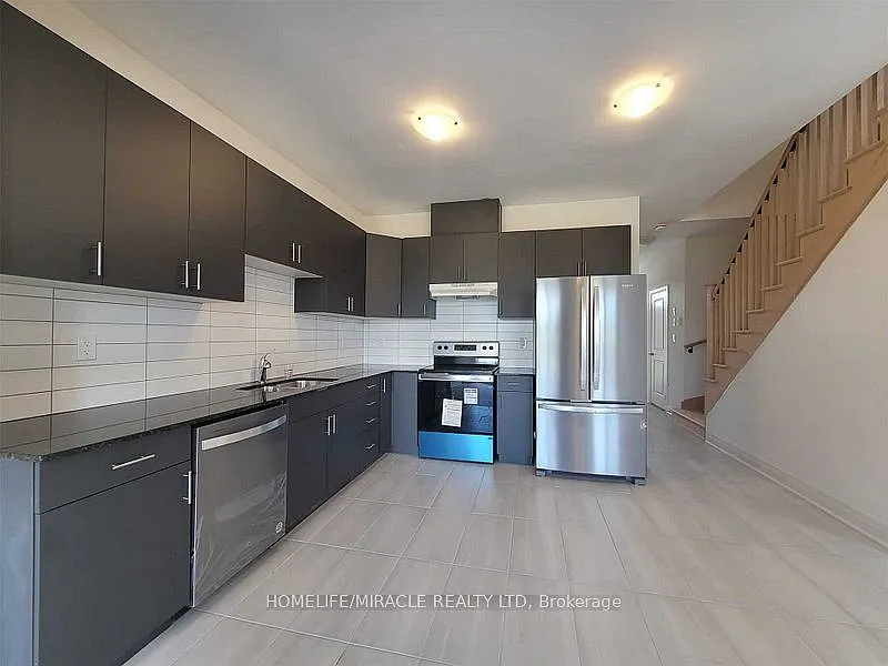 3 bed, $2,350 — Photo 2