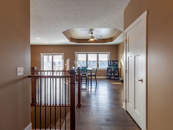2nd image of 1012 Meadow Dr