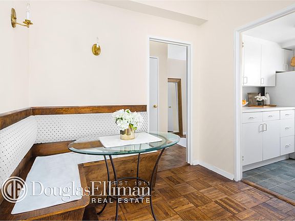 4th image of 165 E 72nd St APT 15F