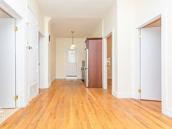 2nd image of 1050 Dean St #P1