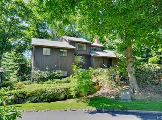 2 Palliser Rd, Irvington, NY 10533