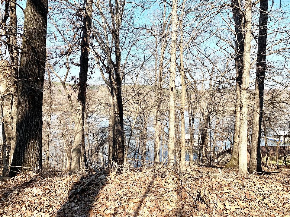 2nd image of 58958 E 332nd Rd