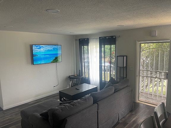 5th image of 1326 Roselawn St #3