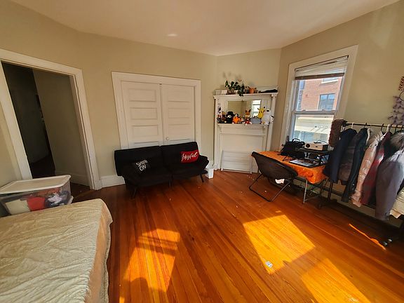 2nd image of 77 Walnut St