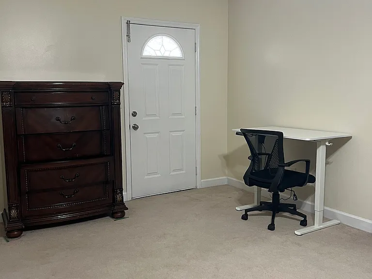 122 Erica Dr — Photo 11