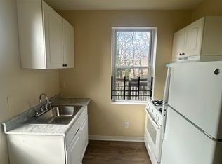 72 Mill River St #E, New Haven, CT 06511