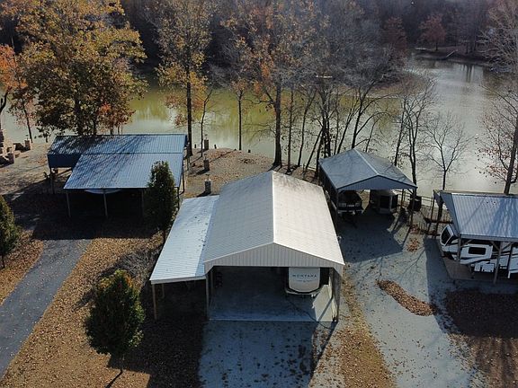 4th image of 938 River Front Dr