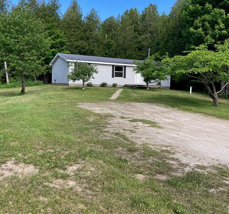 1st image of 37184 S Hazelwood Ln