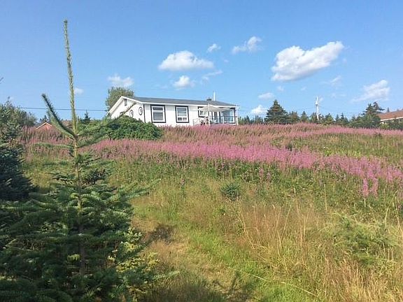 3rd image of 84 Bears Cove Road