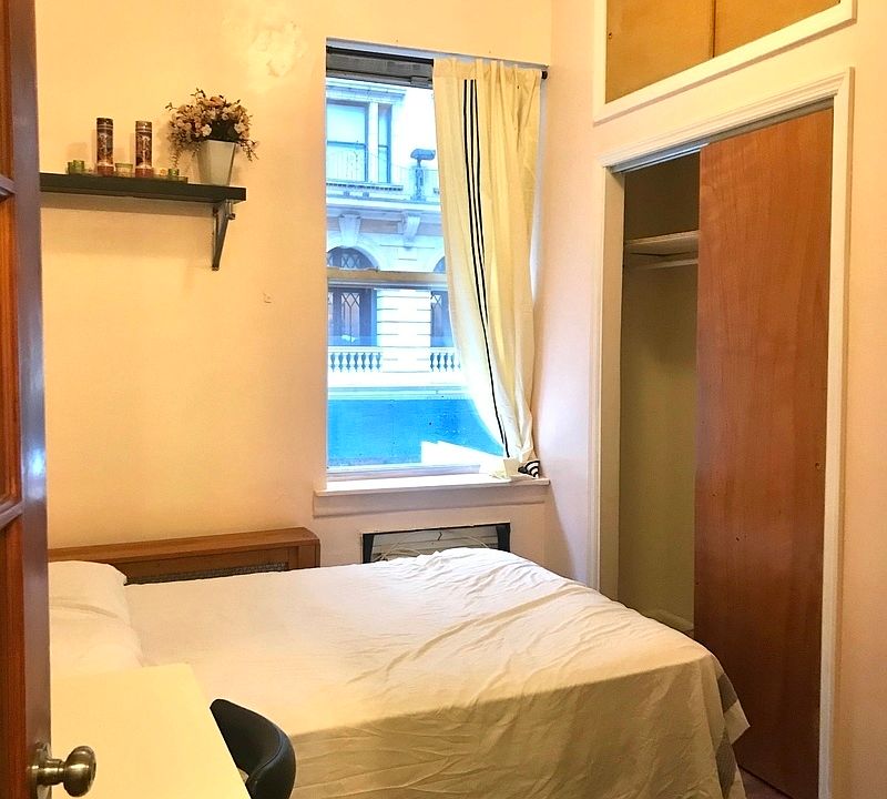 2nd image of 31 E 30th St #22A