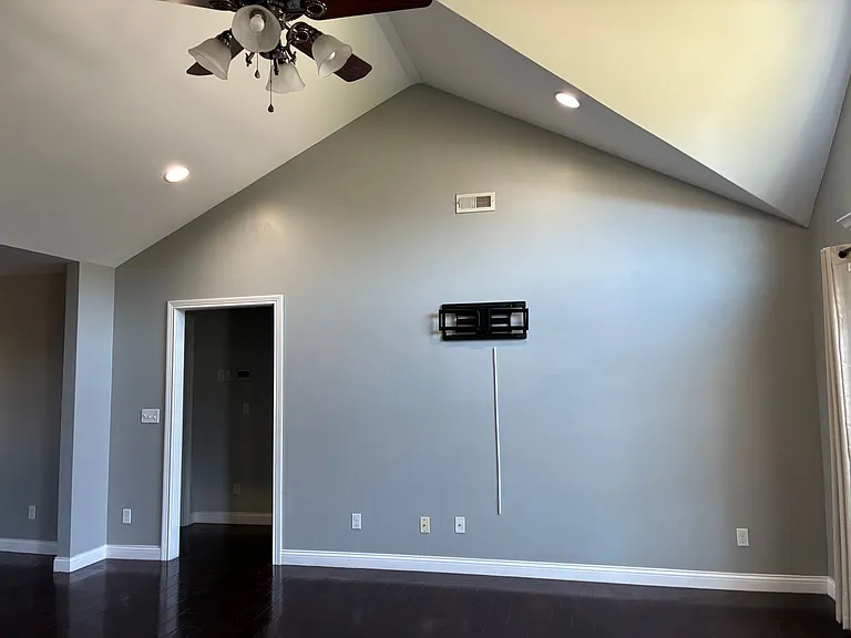 183 Twin Lakes Dr — Photo 5