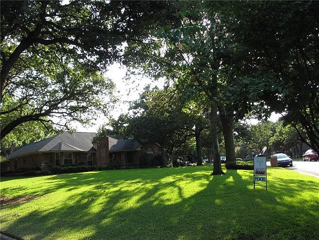 1st image of 1016 Glen Oak Dr