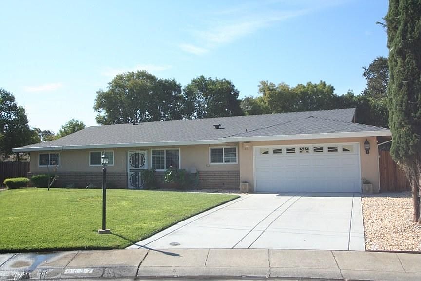 1st image of 9637 La Nuez Dr
