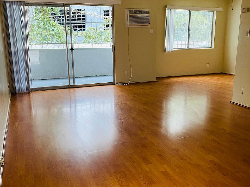 1st image of 740 S St Andrews Pl APT 3