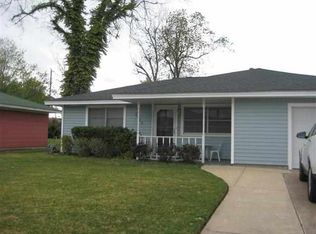 2812 Avenue N, Nederland, TX 77627