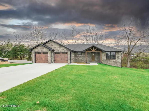 1506 Summerfield Dr, Jefferson City, MO 65109