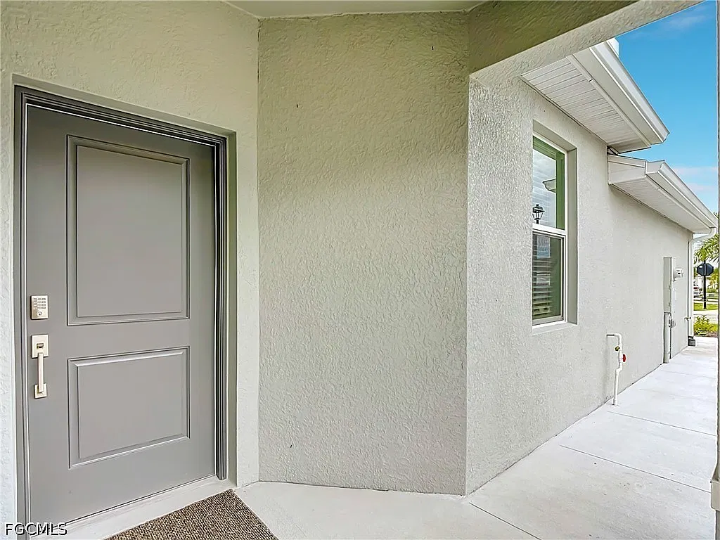 2 bed, 2.0 bath, 1564 sqft, $4,500 — Photo 3