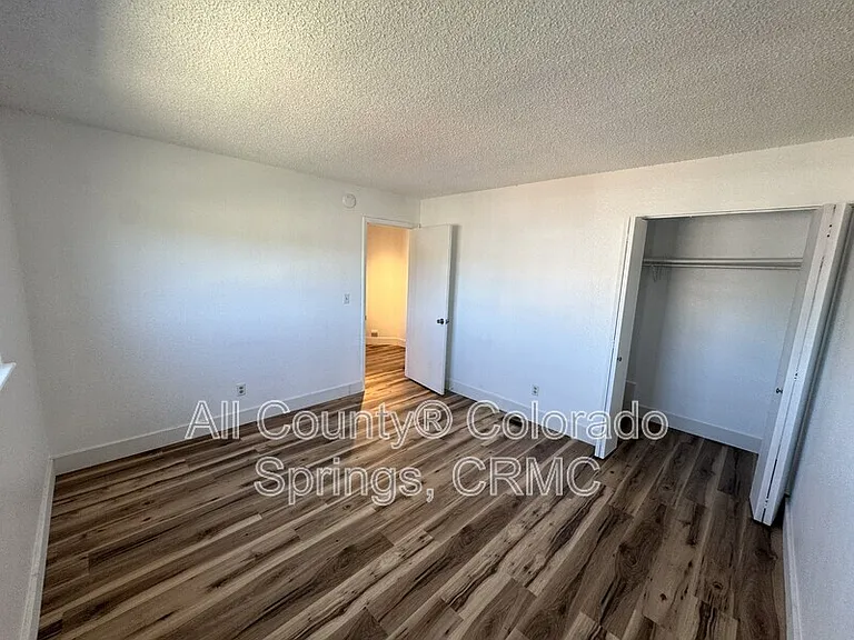 6676 Provincial Dr — Photo 9