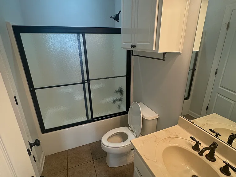 203 Eton Dr — Photo 7