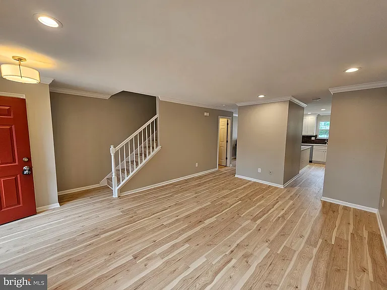 750 E Marshall St #611 — Photo 5