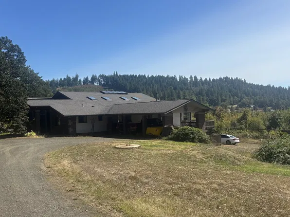86635 Pine Grove Rd, Eugene, OR 97402