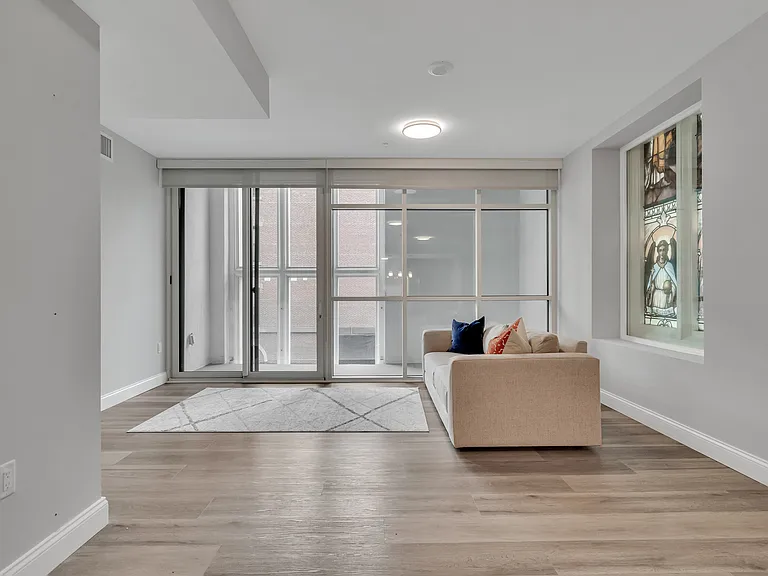 771 Harrison Ave #305 — Photo 10