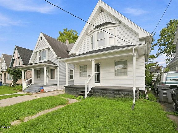 4th image of 1129 Mason St