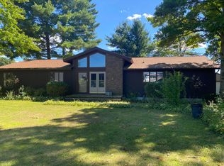 48379 Hill Dr, Decatur, MI 49045