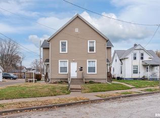 120 N Pine St, Davenport, IA 52802