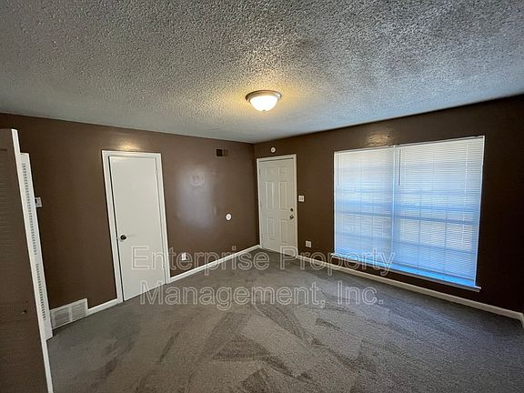 4th image of 3682 Skylark Dr