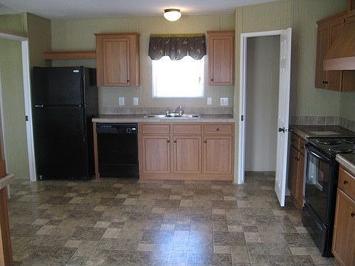 3rd image of 6356 Brandywine Dr N