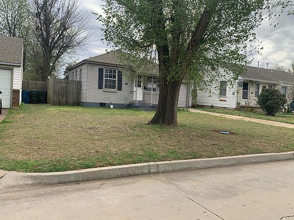 3rd image of 406 E Rose Dr