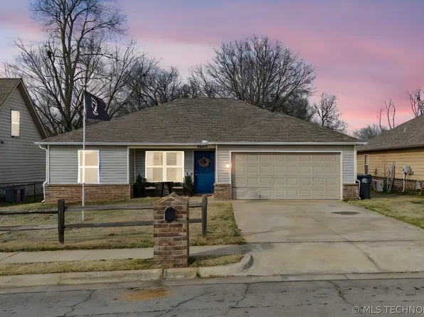 28037 E 148th Pl S, Coweta, OK 74429